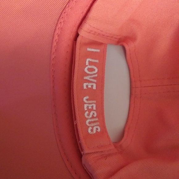 Woman of Faith Hat - Picture 4 of 5